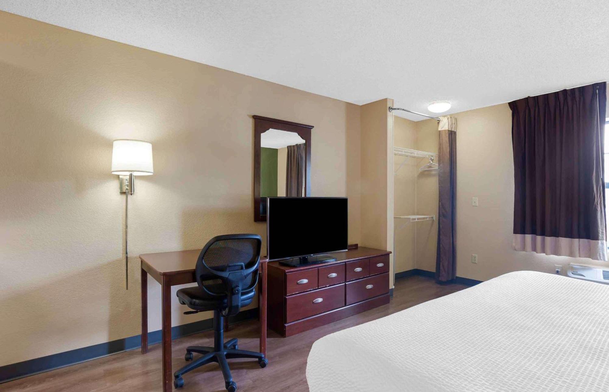 Extended Stay America Suites - Detroit - Мадисон-Хайтс Экстерьер фото