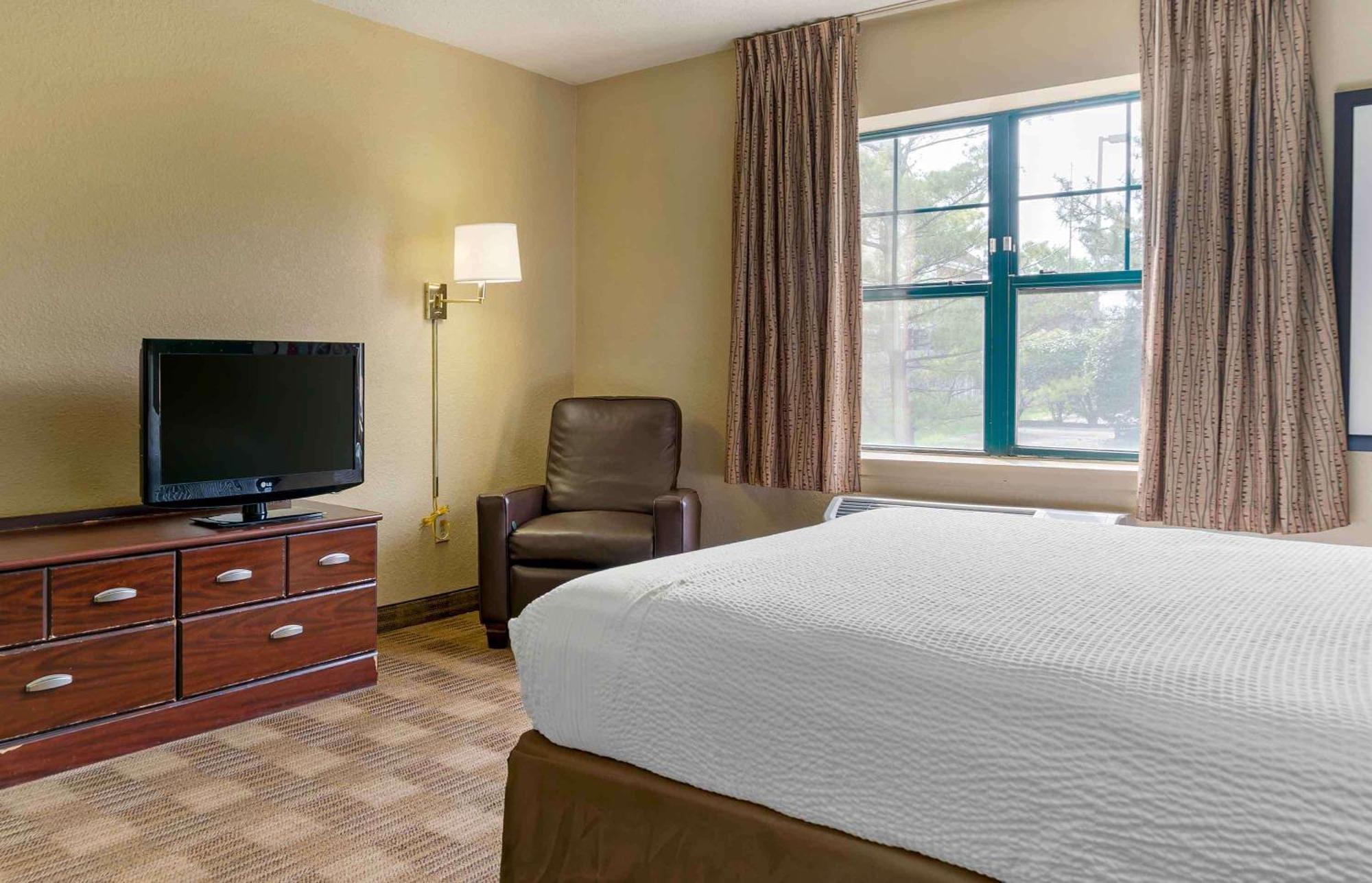 Extended Stay America Suites - Detroit - Мадисон-Хайтс Экстерьер фото