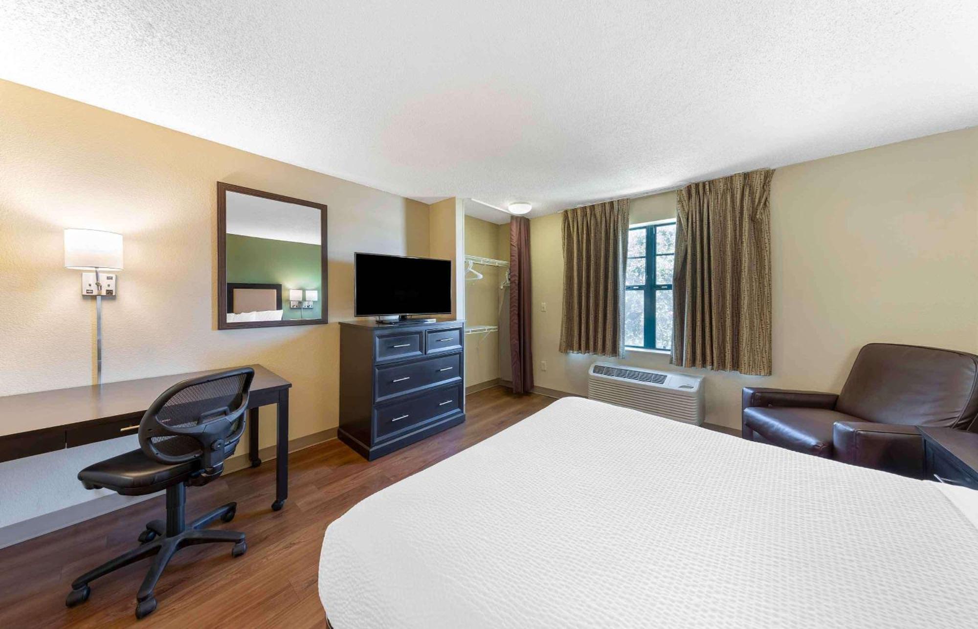 Extended Stay America Suites - Detroit - Мадисон-Хайтс Экстерьер фото