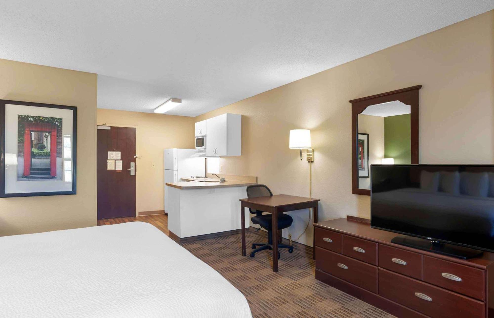 Extended Stay America Suites - Detroit - Мадисон-Хайтс Экстерьер фото