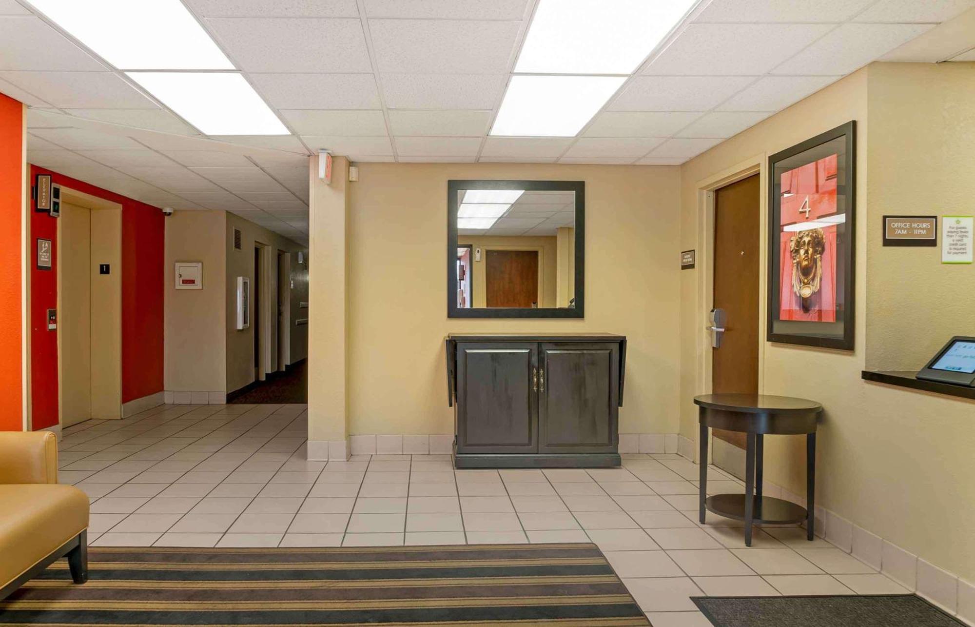 Extended Stay America Suites - Detroit - Мадисон-Хайтс Экстерьер фото