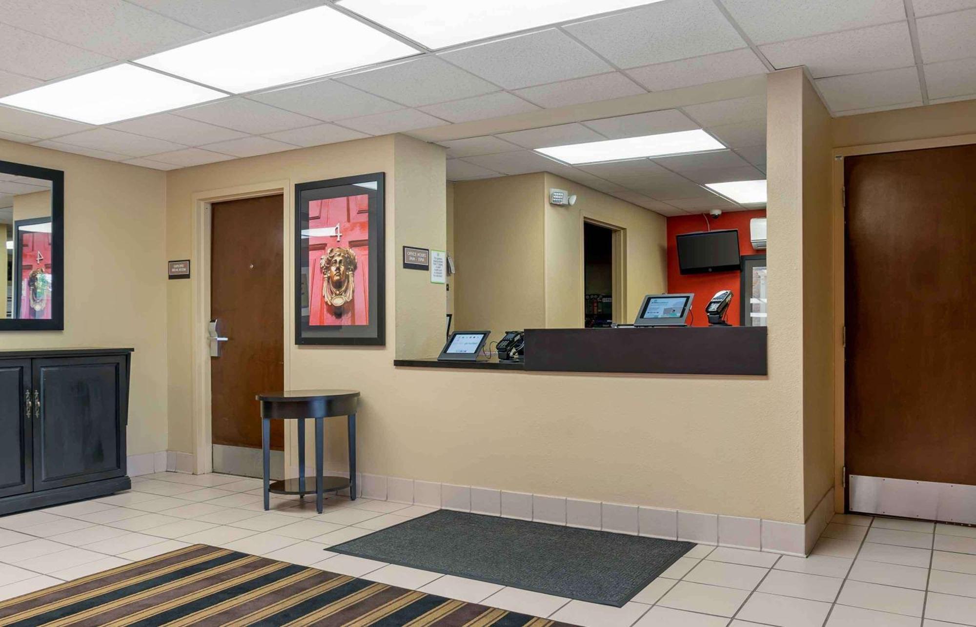 Extended Stay America Suites - Detroit - Мадисон-Хайтс Экстерьер фото