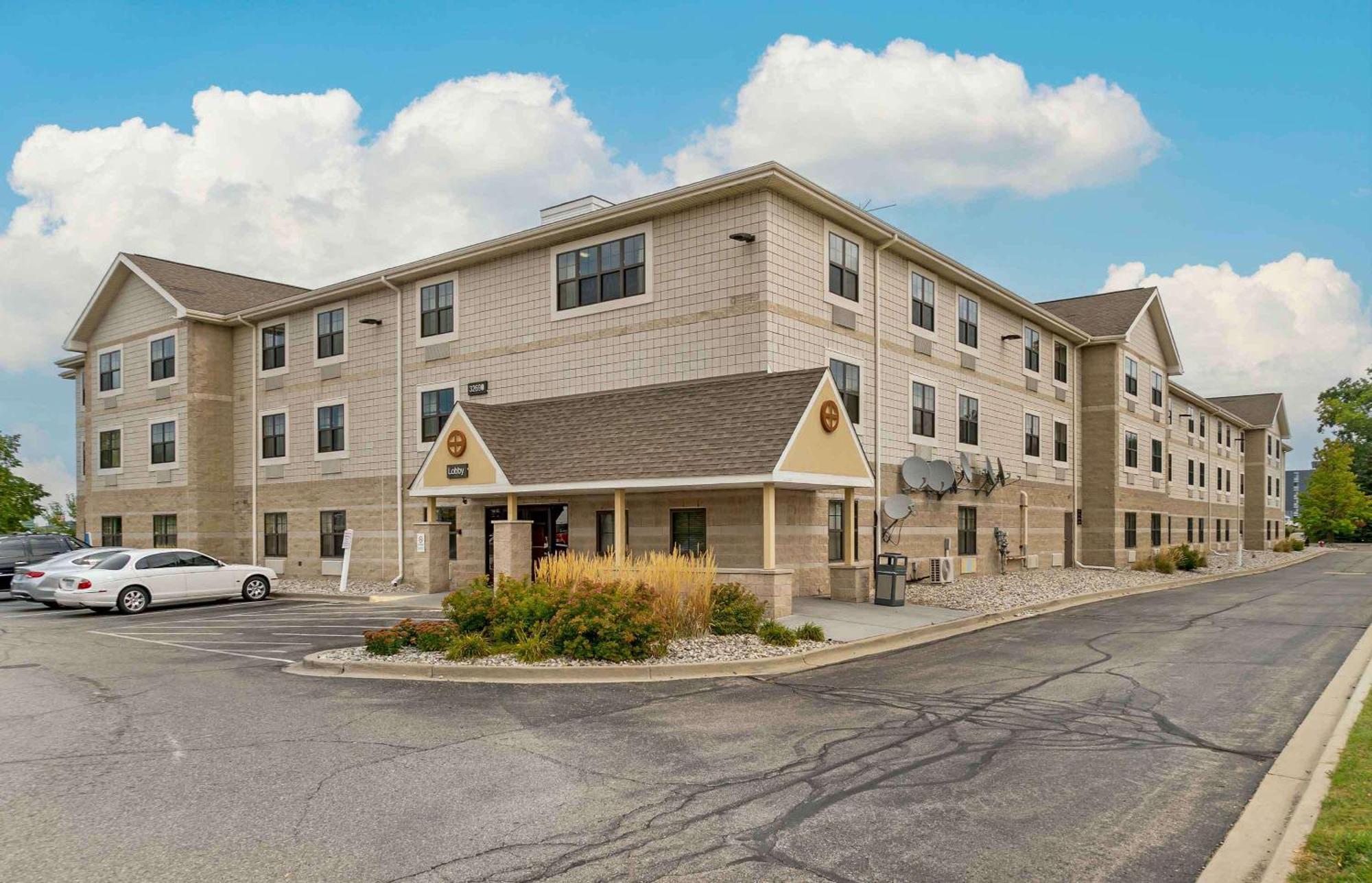 Extended Stay America Suites - Detroit - Мадисон-Хайтс Экстерьер фото